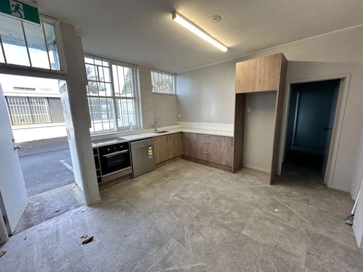 Unit A/124 Felton Mathew Avenue St Johns_18