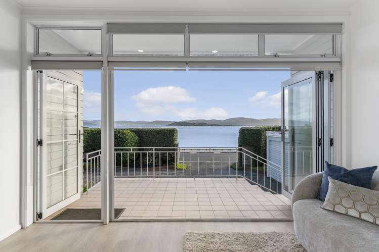 238 Marine Drive Lowry Bay Eastbourne_14