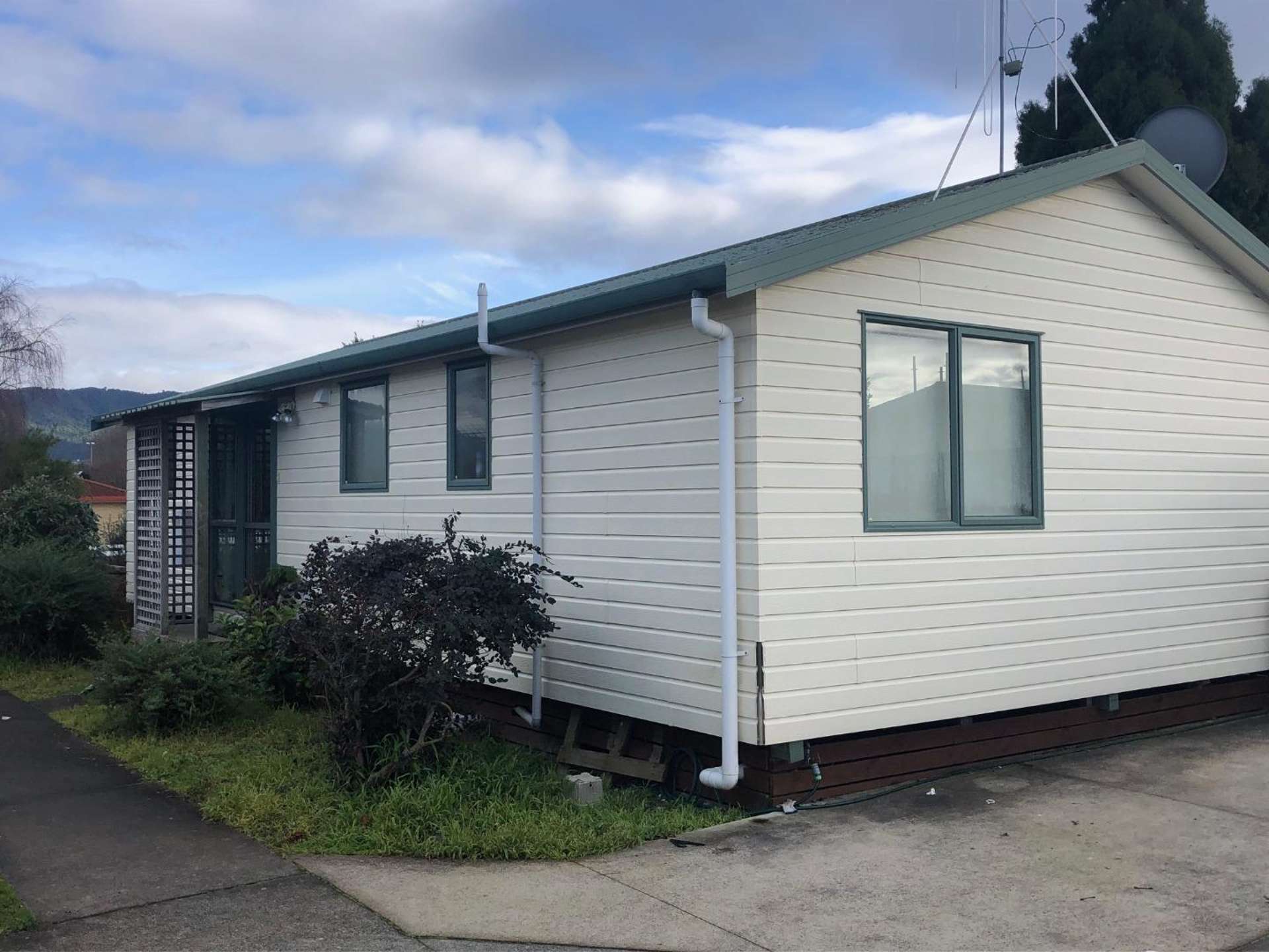 20A Fairview Road 11545_0