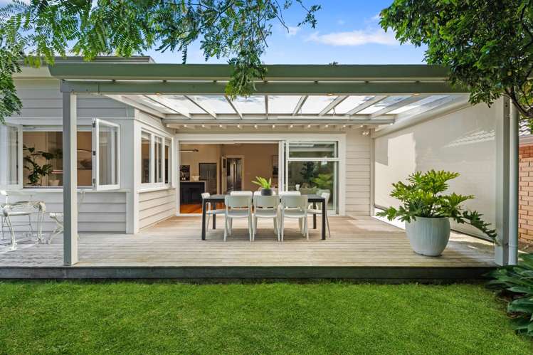 21 Queen Mary Avenue Epsom_1