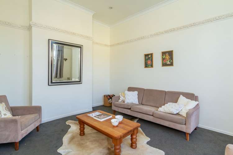 10 Russell Terrace Newtown_14