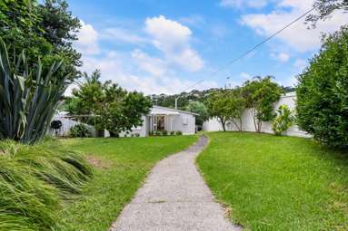 91 Island Bay Road_2