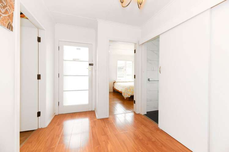 70 Melrose Road Mt Roskill_12
