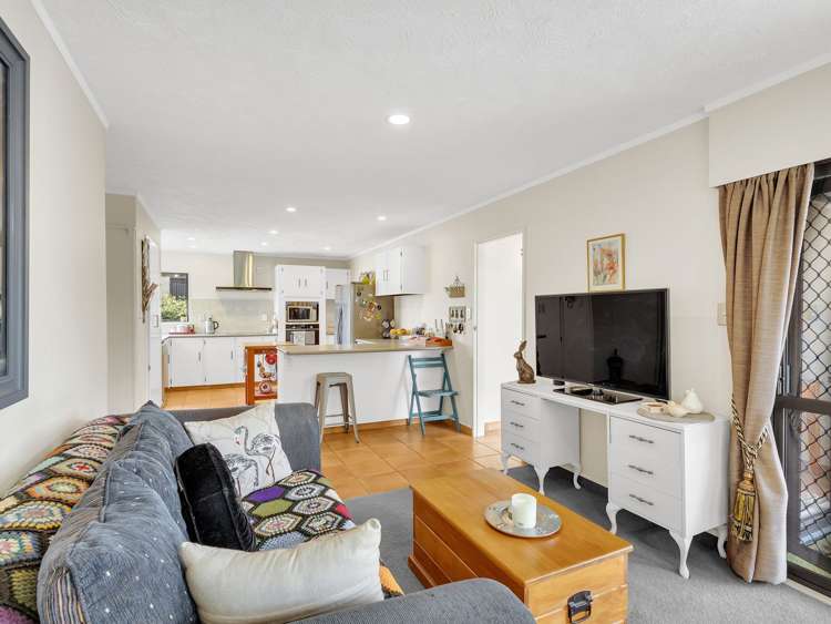 64 Auckland Road Greenmeadows_9