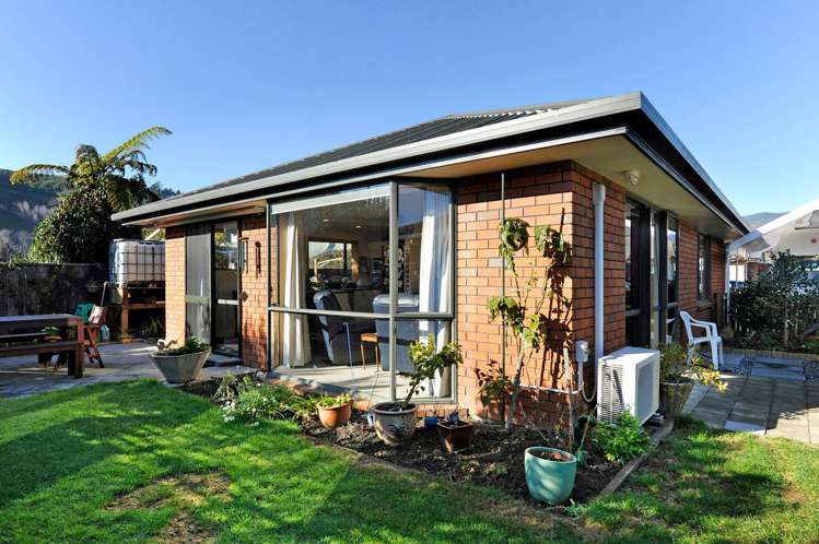 6 Sorrento Way The Wood_13