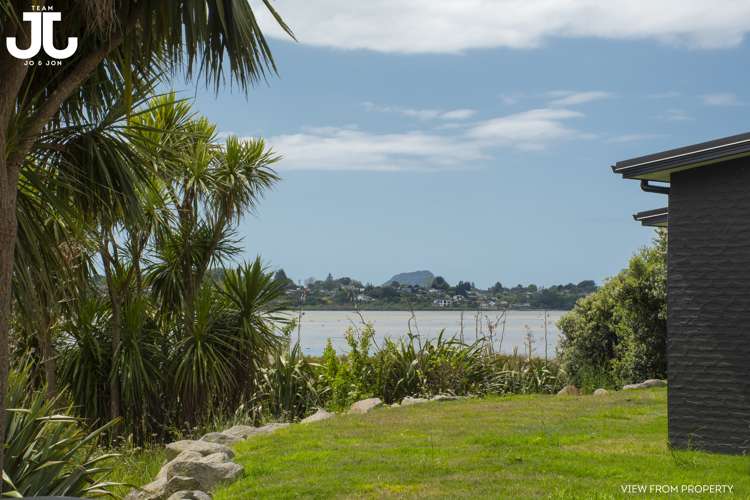 29 Tangaroa Place Poike_3