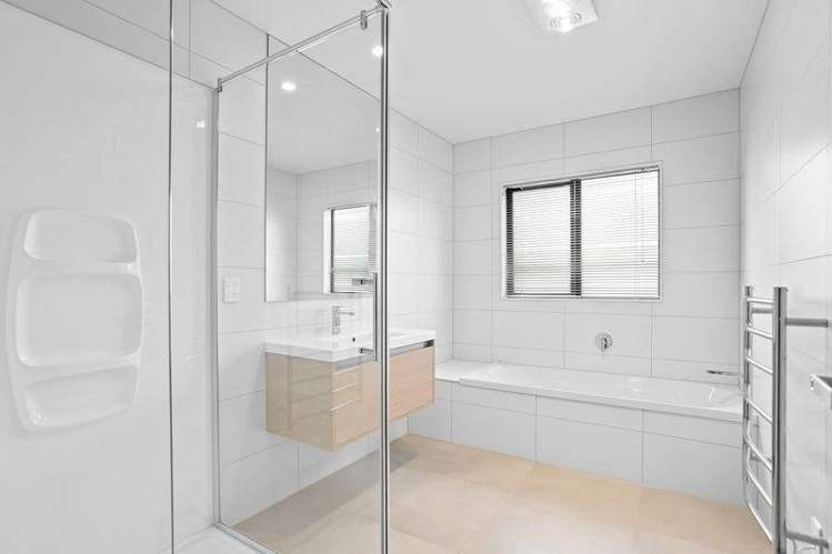 17 PARKMORE DRIVE "PARK GREEN" Papakura_14
