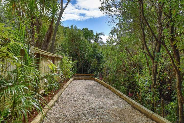 12c Kimberly Grove Greenhithe_21