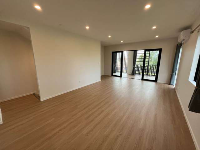 2/26 Glenmore Road Sunnyhills_3