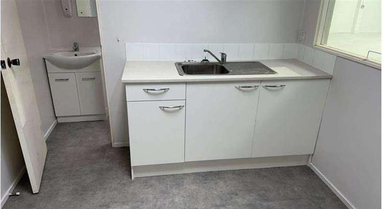 77 Delta Avenue New Lynn_6