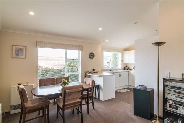 25 Cedarwood Street Woodridge_2