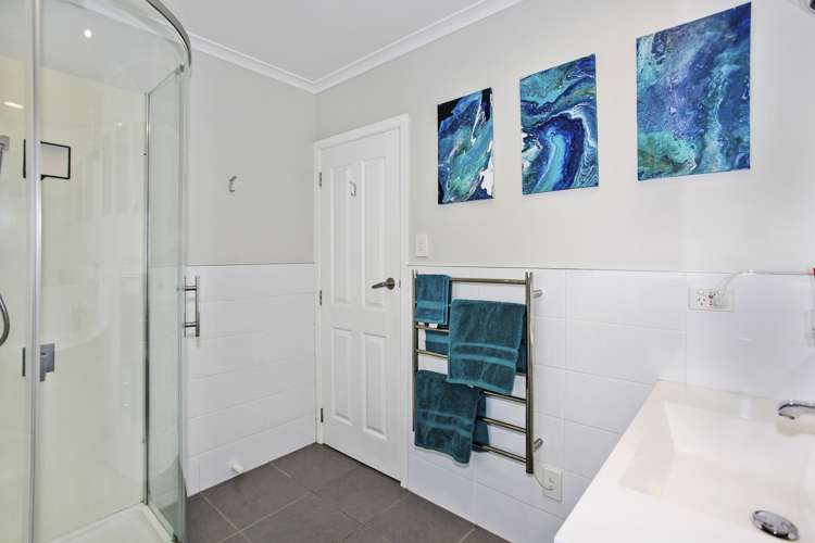 13 Hanover Place Pahurehure_17