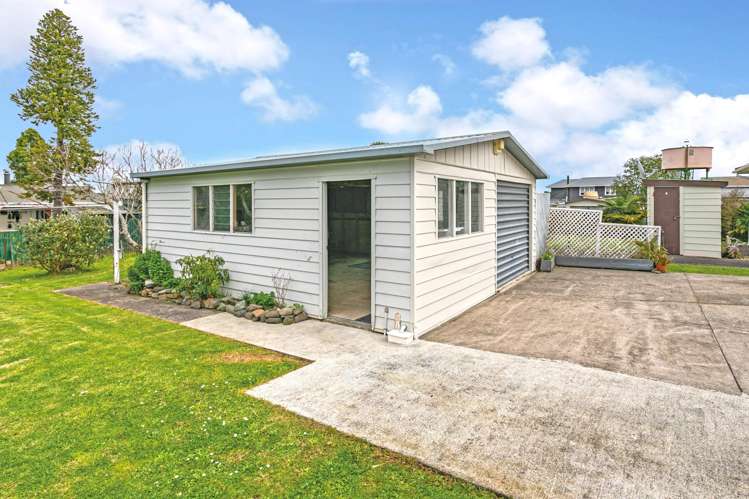 26 Trotter Avenue Waiomu_16