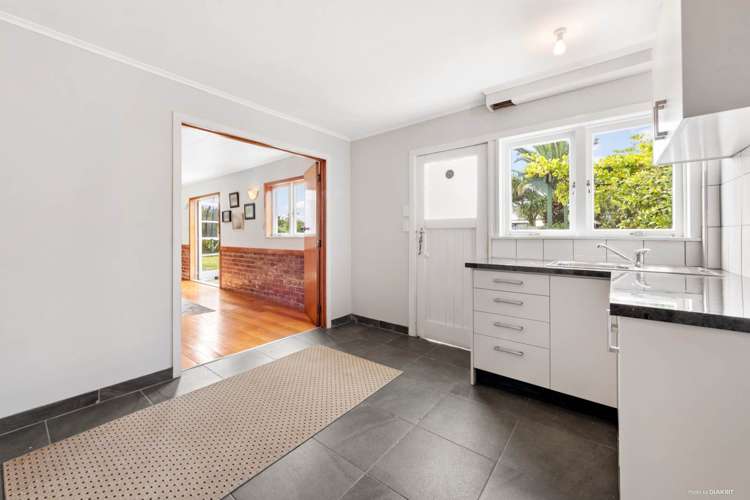 52 Sturges Road Henderson_13