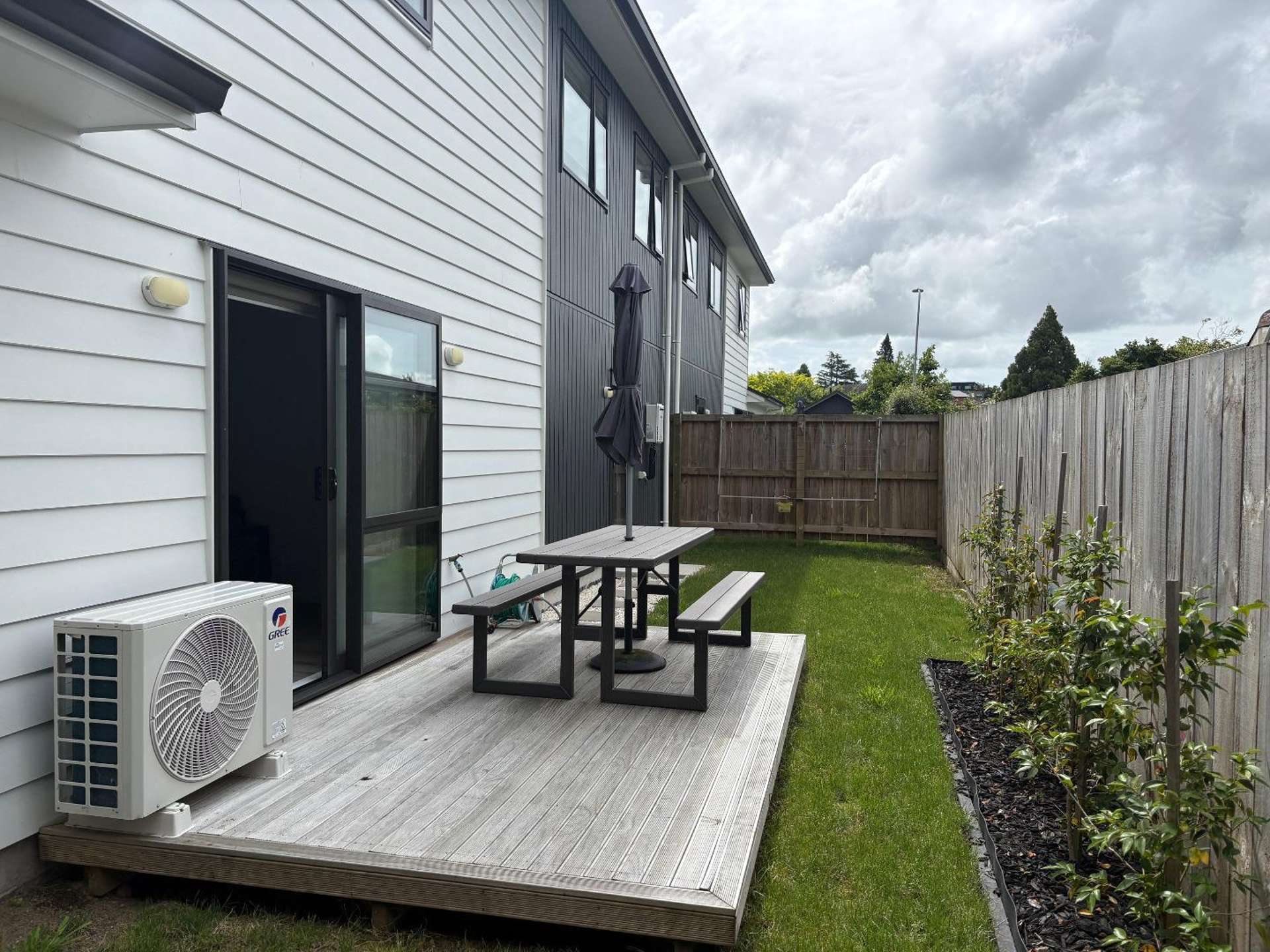 2B/23 Hibiscus Avenue Hamilton Lake_0