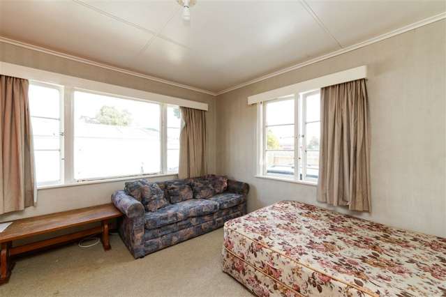 37 Brighton Crescent Takaro_3