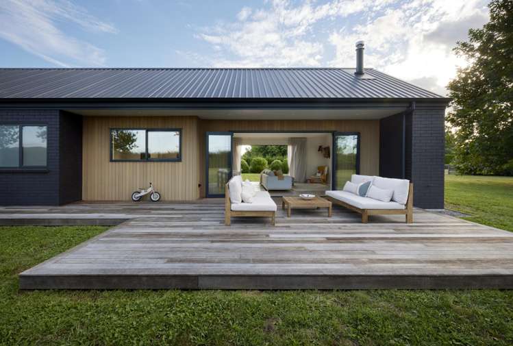 Lot 1 McArthur Roar_3