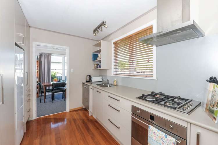 7 Chaucer Place Blockhouse Bay_9