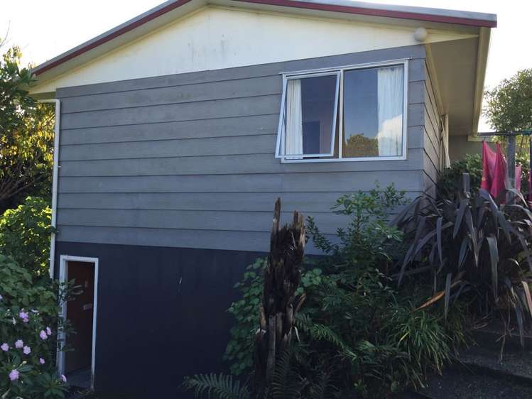 5 Rerenga Street Mokau_5