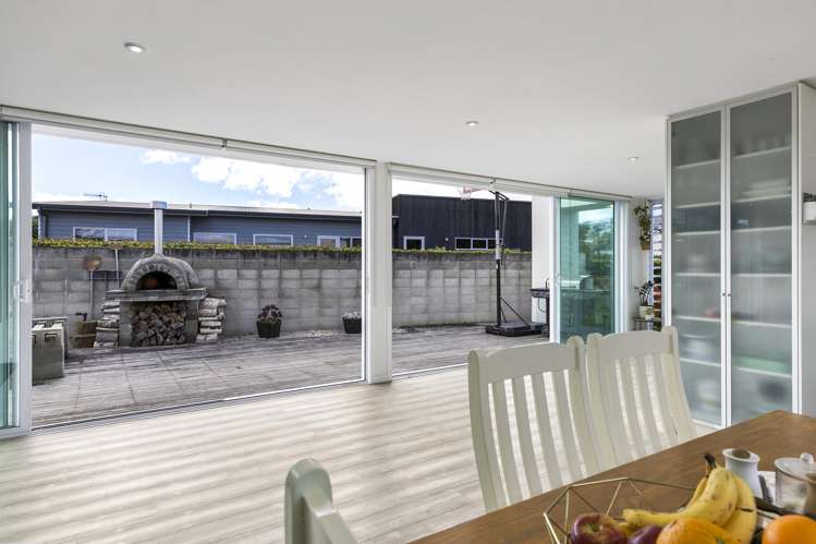 15 Magnolia Rise Waipahihi_6