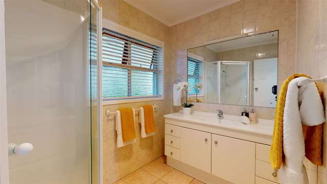 1/10a Commodore Parry Road Castor Bay_4