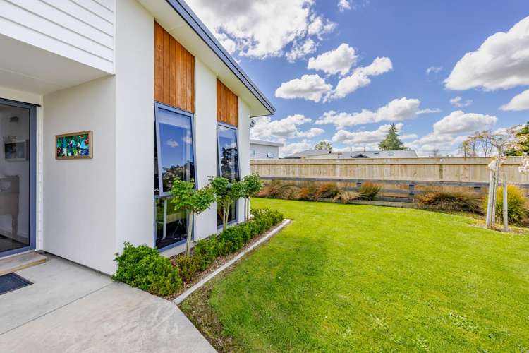 8 White Road Otane_18
