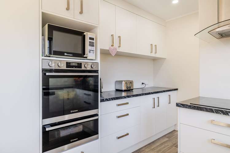 14 Dewe Avenue Feilding_4