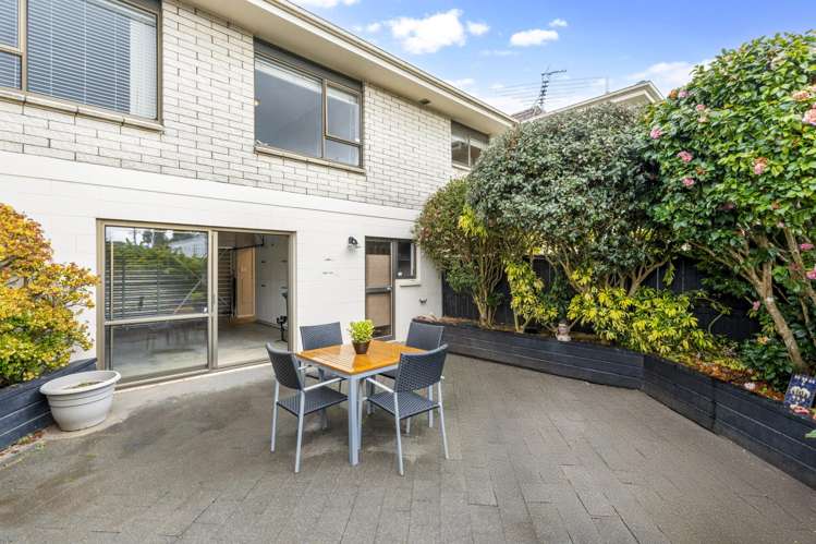 2/4 Melanesia Road Kohimarama_15