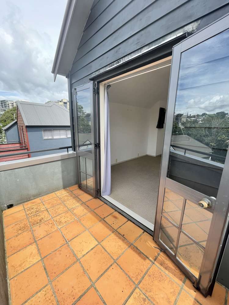 4 Youngs Lane Remuera_8