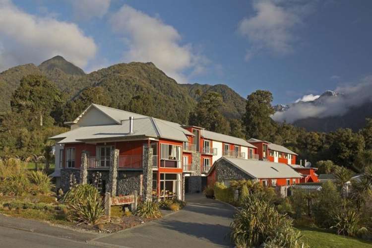 15 Main Road Fox Glacier_0