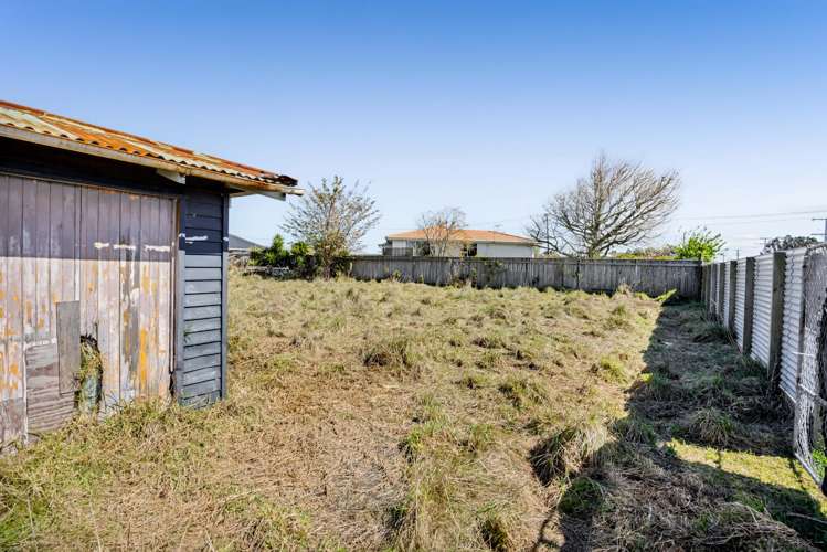 16 Iredale Road_3