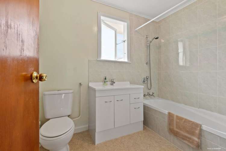 87 Terry Street Blockhouse Bay_13