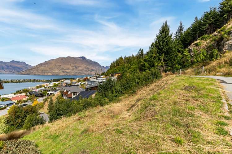 7 Conifer Lane Queenstown_5