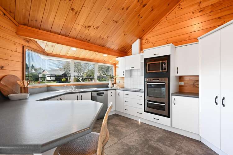 46 Harrowfield Drive Harrowfield_11