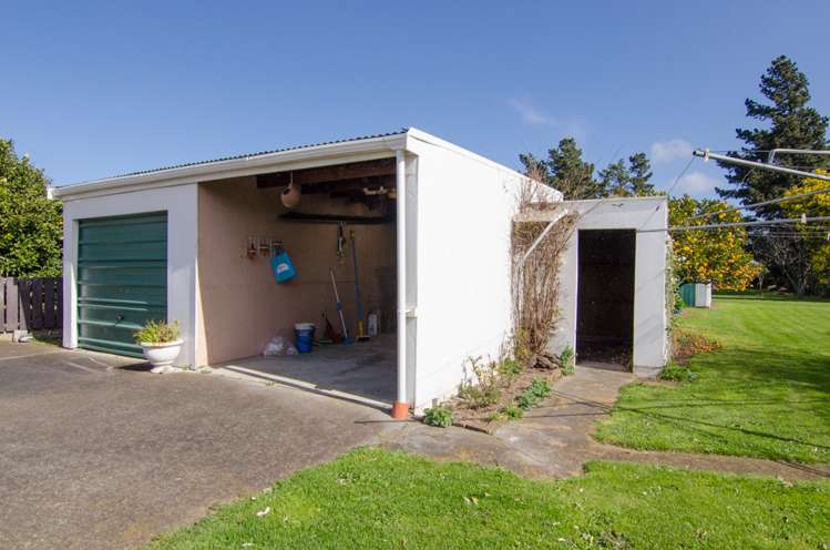 8 Grey Street Martinborough_17