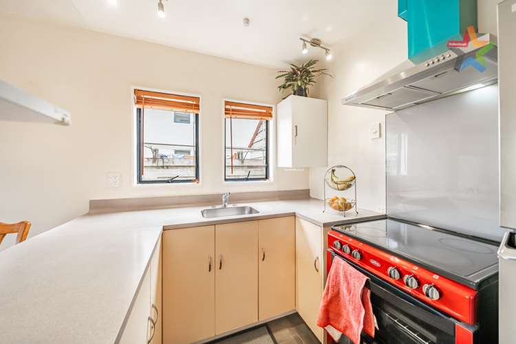 2/72 Waiwhetu Road Waiwhetu_3