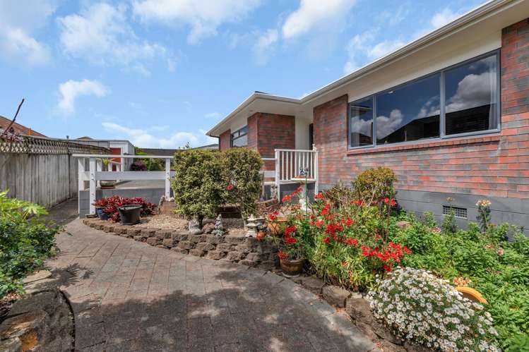 2/7 Pine Park Road Onerahi_24