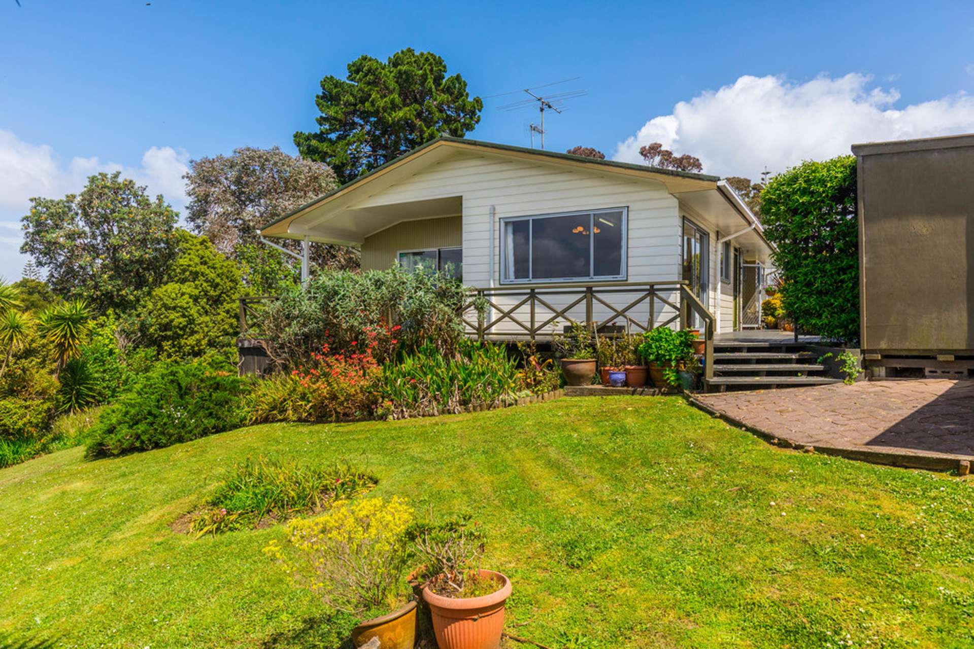 19 Waikaremoana Place Pakuranga Heights_0