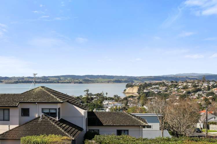 6 Beach Road Mellons Bay_12