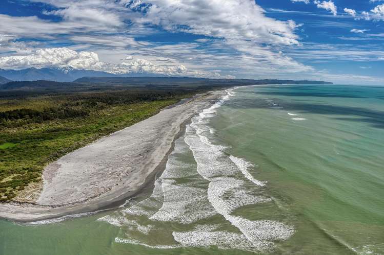 91 Beach Road Kakapotahi_46