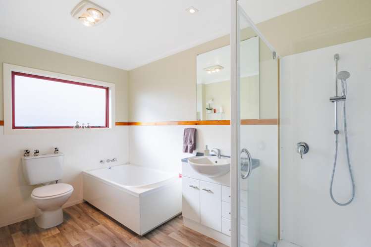 12 Robbie Street Foxton Beach_17