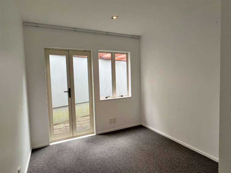 1A Sycamore Drive 1622_8