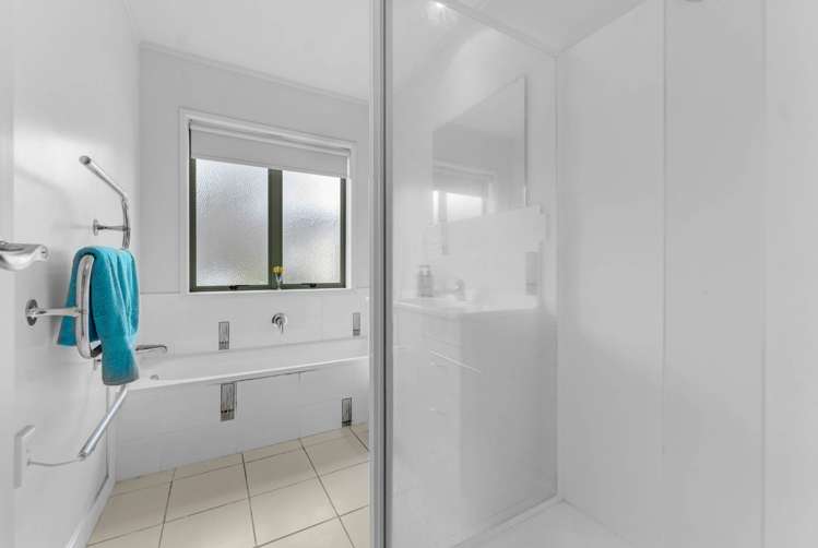 2/55 Normanton Street Glenfield_10