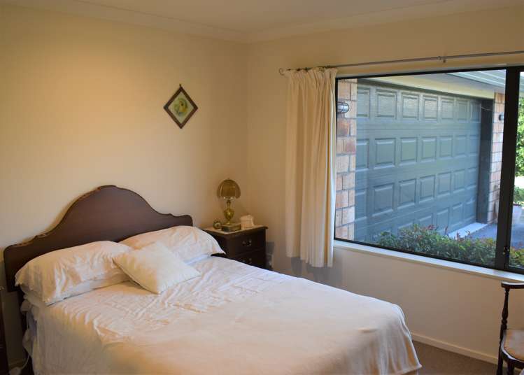 2 West Peak Way Otaki_10