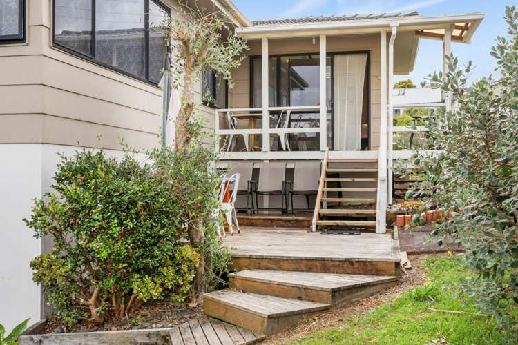 1 Loughanure Place Massey_12