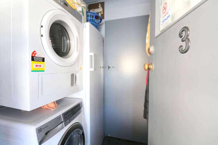 3/246 Crinan Street Appleby_11