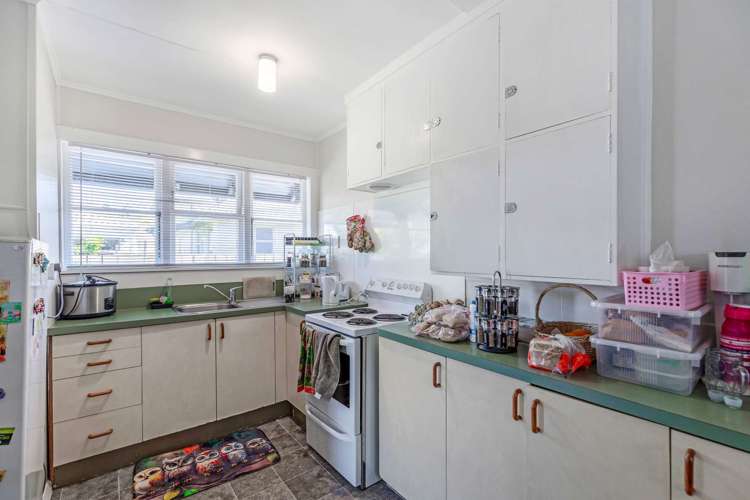 77 Keith Street_5