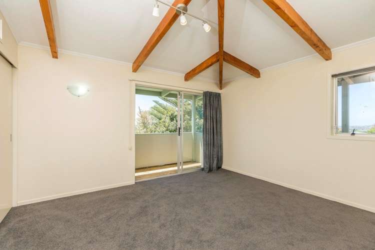 11 Pokapu Street Titirangi_18