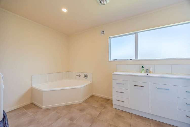 90 Sunset Road Unsworth Heights_11