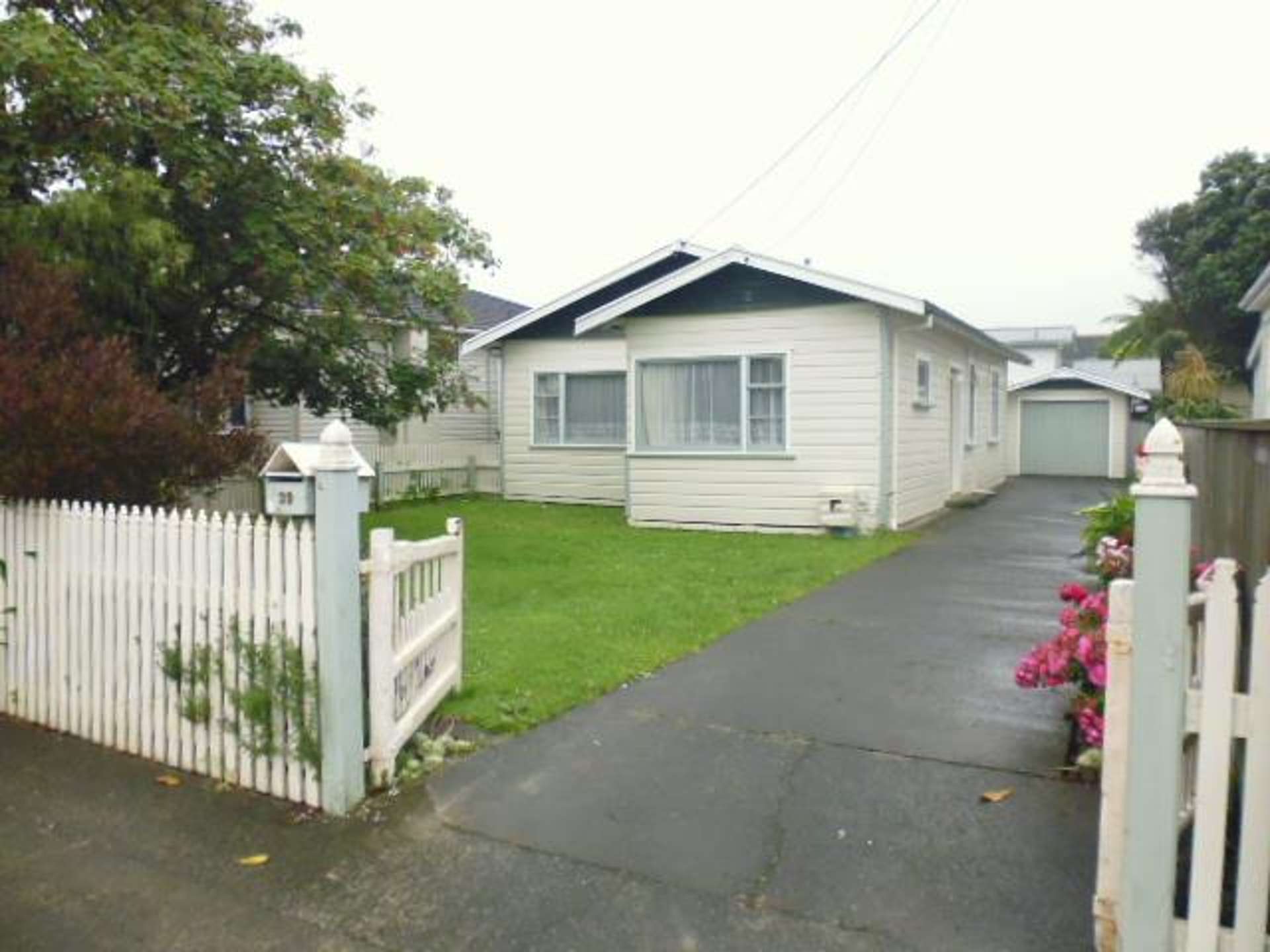 39 Kings Crescent Lower Hutt_0